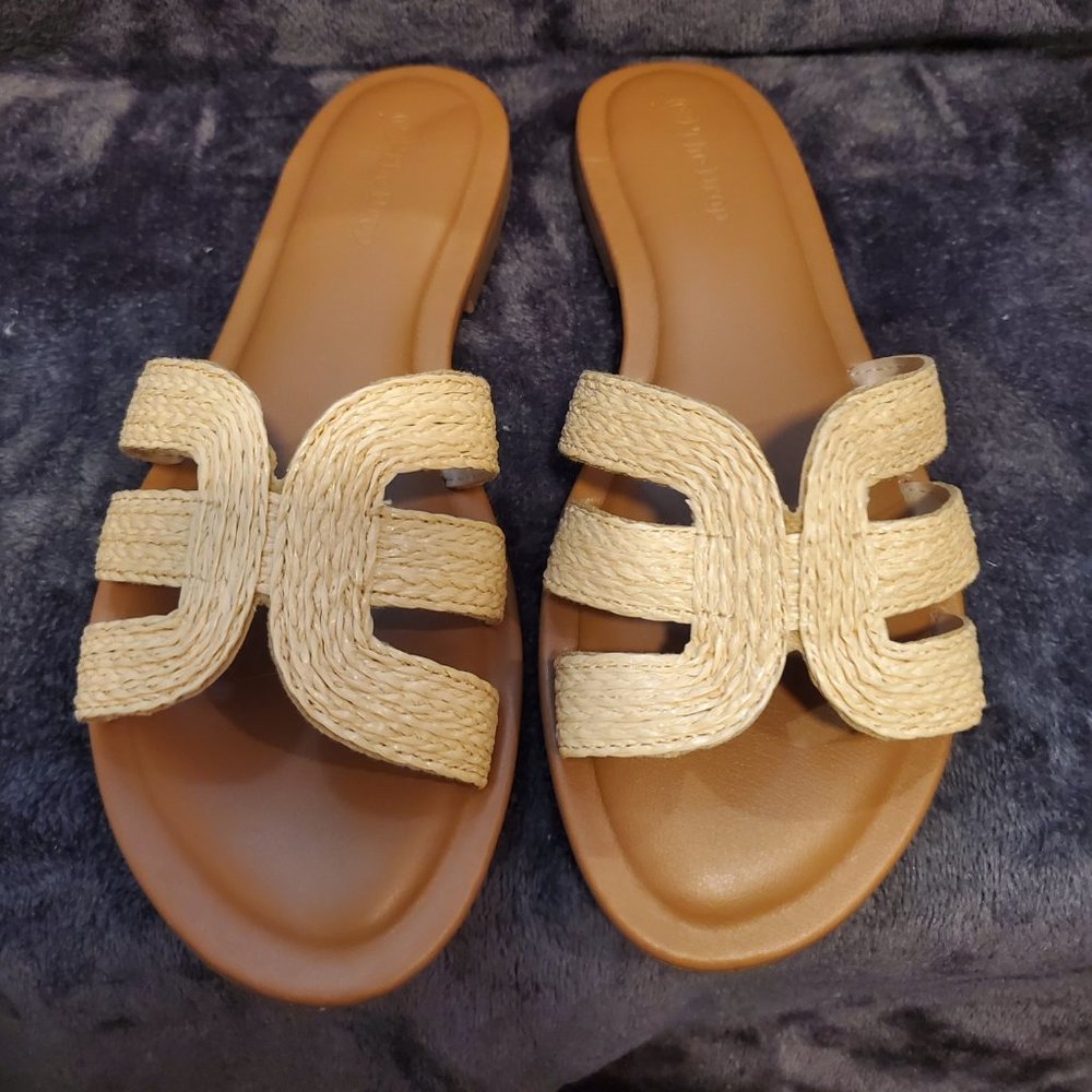 Never Worn The Drop Monika Flat H-Band Slide Sandal - Size 7.5